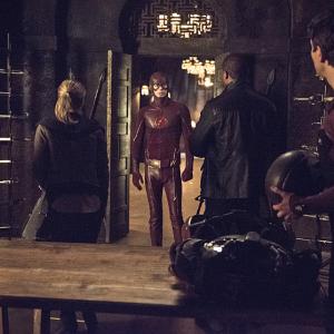 Still of David Ramsey, Brandon Routh, Grant Gustin and Emily Bett Rickards in Strele (2012)