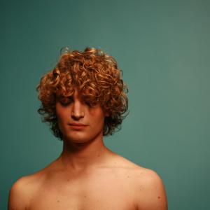 Still of Niels Schneider in Les amours imaginaires (2010)