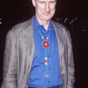James Cromwell at event of Los Andzelas slaptai 1997