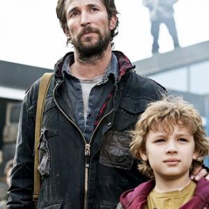 Noah Wyle and Maxim on Falling Skies