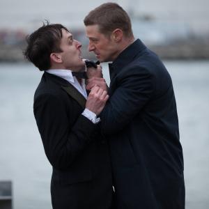 Still of Ben McKenzie and Robin Lord Taylor in Gotham 2014
