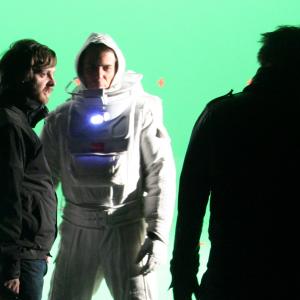 Setting up the final greenscreen shot with Sam Rockwell during the studio shoot for Moon 2009