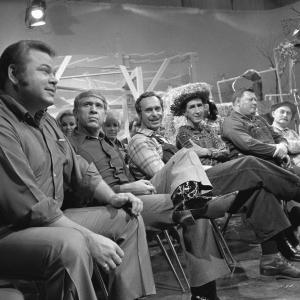 Still of Archie Campbell, Roy Clark, Grandpa Jones, Buck Owens, Junior Samples, Stringbean and Gordie Tapp in Hee Haw (1969)