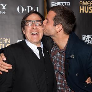 Bradley Cooper and David O. Russell at event of Amerikietiska afera (2013)