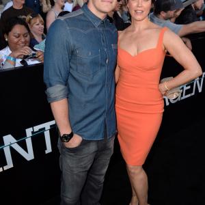 Bellamy Young and Greg Finley at event of Divergente 2014