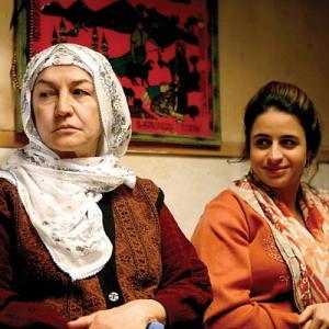 Fatma Murat and Busra Pekin in Neseli Hayat 2009