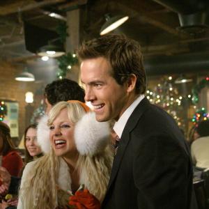 Still of Ryan Reynolds and Anna Faris in Just Friends 2005