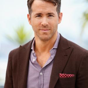 Ryan Reynolds at event of The Captive 2014
