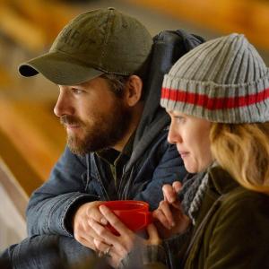 Still of Ryan Reynolds and Mireille Enos in The Captive 2014
