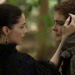 Still of Elise Eberle and Janet Montgomery in Salem 2014