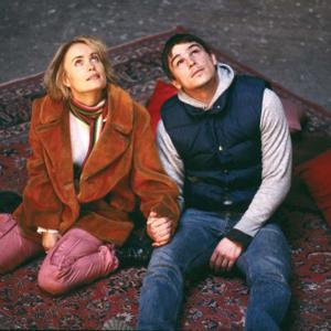 Still of Josh Hartnett and Radha Mitchell in Mozart and the Whale 2005