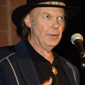 Neil Young at event of Neil Young: Heart of Gold (2006)