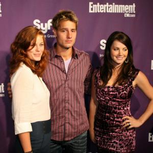 Justin Hartley, Erica Durance and Cassidy Freeman