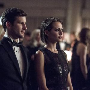 Still of Willa Holland and Parker Young in Strele (2012)