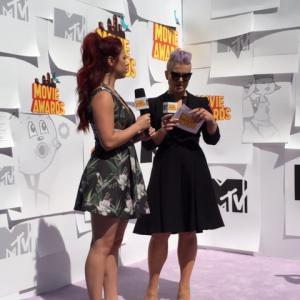 JILLIAN ROSE REED & KELLY OSBOURNE 2015 MTV MOVIE AWARDS NOKIA LA LIVE THEATER