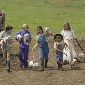 Still of Asa Butterfield, Eros Vlahos, Rosie Taylor-Ritson, Lil Woods and Oscar Steer in Aukle Makfi ir didysis sprogimas (2010)