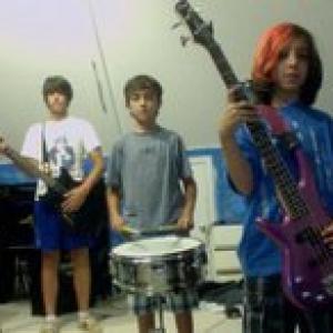 Tendal is drummer in the band Radio Royale (Like their Facebook fan page)