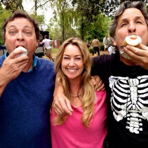 Bobby  Peter Farrelly eating my cupcakes on the set