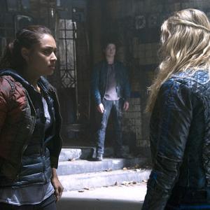 Still of Eliza Taylor Thomas McDonell and Lindsey Morgan in The 100 2014