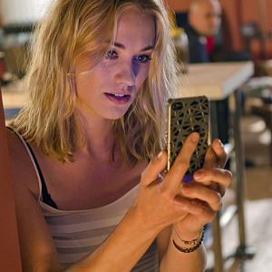 Still of Yvonne Strahovski in Deksteris 2006