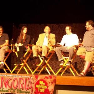 David Hess, Jennilee Murray, Herschell Gordon Lewis, Ian Driscoll and Lee Demarbre talking at a panel at NYC's Fangoria Weekend of Horrors convention about Smash Cut.