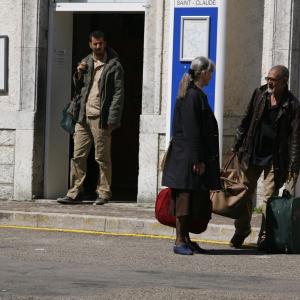 Still of Samir Guesmi, Marina Vlady and Amor Hakkar in Quelques jours de répit (2010)
