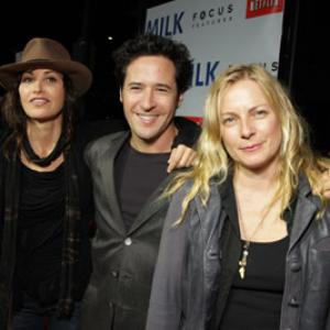 Gina Gershon, Rob Morrow and Debbon Ayer at event of Milk (2008)
