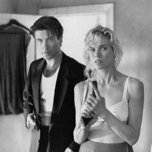 Still of Kim Basinger and Alec Baldwin in The Getaway (1994)