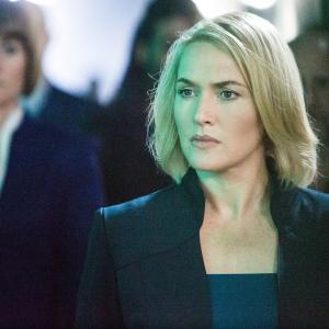 Still of Kate Winslet, David Cosey and Jennifer Sall in Divergente (2014)
