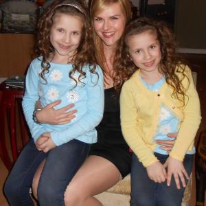 Bianca and Chiara Dambrosio on set of Guys with Kids Pilot with Sarah Rue. March 2012