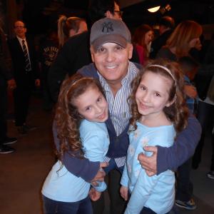 Bianca and Chiara D'ambrosio with Director Scott Ellis on set of Guys with Kids March 2012
