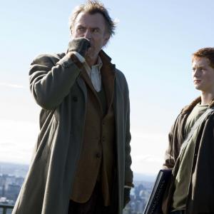 Still of Sam Neill and Tom Cameron in Under the Mountain 2009
