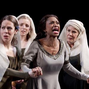 LR Meredith Burns Sarah MolloChristiansen Rachael Holmes and Robynn Rodriguez in Shakespeare Theater Companys production of Richard II