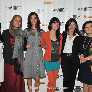 Golbon Eghtedari with Nazanin Boniadi, Mahnaz Afshar, Necar Zadegan, Shohreh Aghdashloo and Homa Sarshar