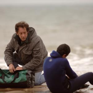 Still of Vincent Lindon and Firat Ayverdi in Welcome 2009