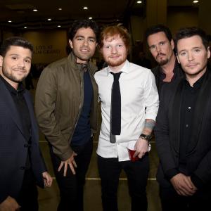 Kevin Dillon, Adrian Grenier, Kevin Connolly, Jerry Ferrara and Ed Sheeran at event of 2015 Billboard Music Awards (2015)