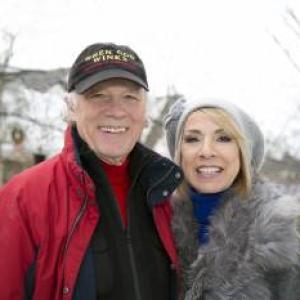SQuire Rushnell/Louise DuArt Husband & Wife Host Martha's Vineyard Xmas Parade