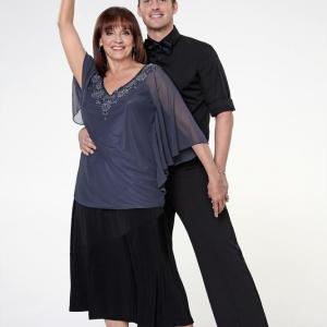 Still of Valerie Harper and Tristan MacManus in Dancing with the Stars 2005