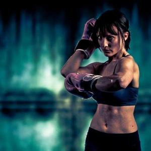 Erica Sherwood also practices Thai Kickboxing.
