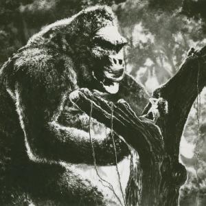 Still of Fay Wray and King Kong in King Kong (1933)