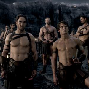 Still of Callan Mulvey and Jack OConnell in 300 Imperijos gimimas 2014