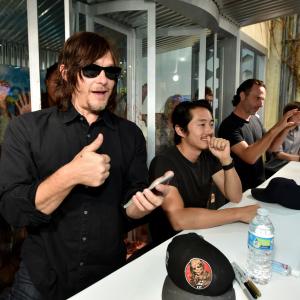 Norman Reedus Andrew Lincoln Steven Yeun and Chandler Riggs at event of Vaiksciojantys negyveliai 2010