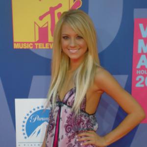 Nikki BreAnne Wells on the red carpet at the MTV VMA's