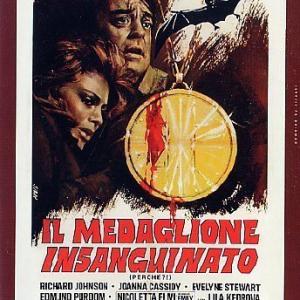 Joanna Cassidy and Richard Johnson in Il medaglione insanguinato 1975
