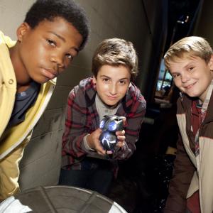 Still of Reese Hartwig, Astro, Teo Halm and Echo in Earth to Echo (2014)