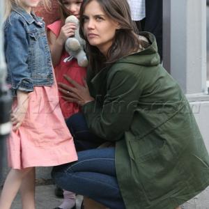 Ursula Parker and Katie Holmes on the set of Son of No One