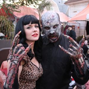 Carrie Keagan and Jack Bennett on the set of Fetish Factory