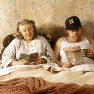 Still of Judy Cornwell and Geoffrey Hughes in Keeping Up Appearances (1990)