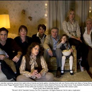 Still of Robert De Niro, Isabella Rossellini, Diane Ladd, Elisabeth Röhm, Édgar Ramírez, Jennifer Lawrence, Gia Gadsby and Tomas Elizondo in Joy (2015)