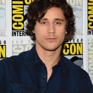 Peter Gadiot at event of Once Upon a Time in Wonderland 2013